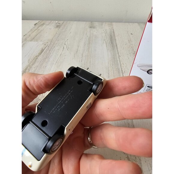 Hallmark 5th final legendary 1962 Ford mustang 2022 concept car ornament new Xma - Picture 9 of 10